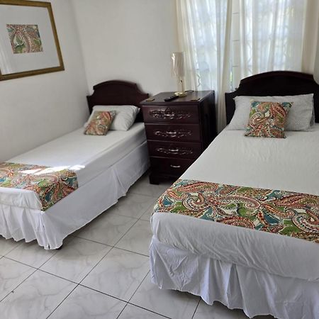 Paradise Palms Jamaica Vacation Rental Montego Bay Esterno foto